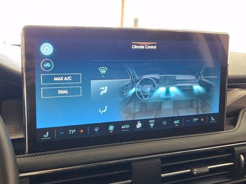 Used 2023 Lincoln Corsair Reserve w/ Equipment Group 201A AWD/4WD image 29