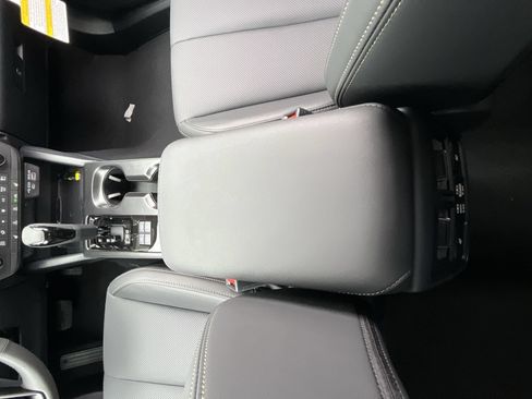 New 2026 Subaru Outback Limited XT AWD/4WD image 25