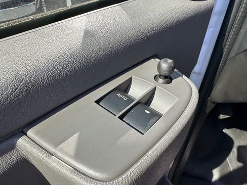 New 2025 GMC Savana 2500 w/ Communications Package RWD image 18