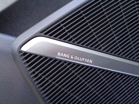 Used 2019 Audi SQ5 Prestige image 15