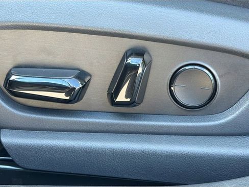 New 2025 Lexus ES 350 w/ Premium Package image 25