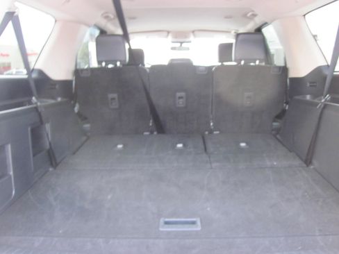 Used 2024 Ford Expedition Max XLT image 5