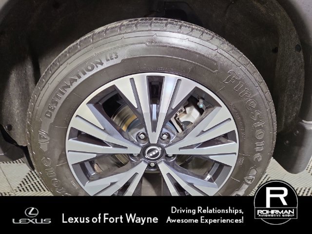 Used 2022 Nissan Rogue SV AWD/4WD image 11