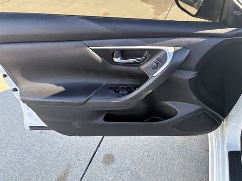 Used 2018 Nissan Altima 2.5 SV image 18