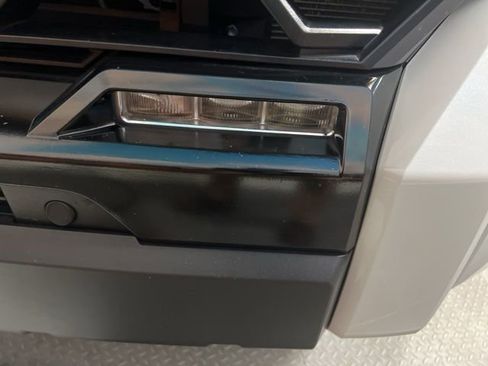 Used 2024 Toyota Tundra Limited image 22