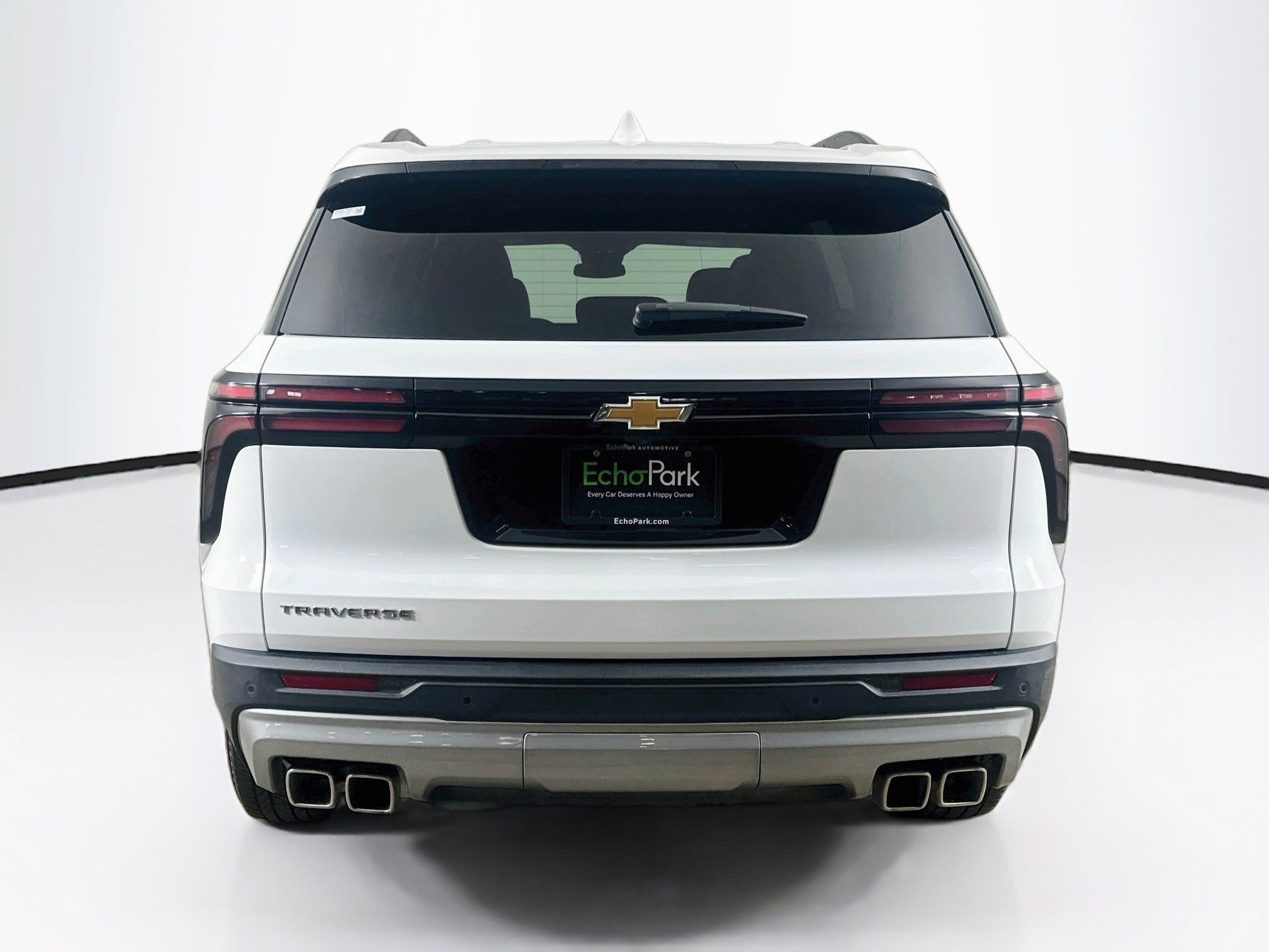 Used 2026 Chevrolet Traverse LT FWD image 7