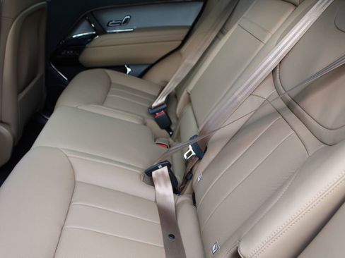 New 2026 Land Rover Range Rover Sport SE AWD/4WD image 21