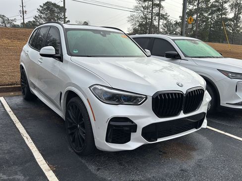 Certified 2022 BMW X5 sDrive40i w/ M Sport Package image 4