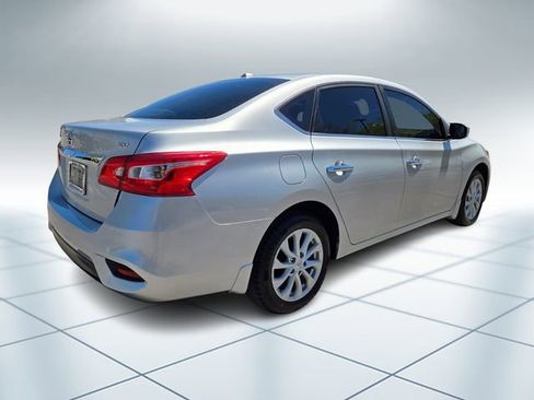 Used 2019 Nissan Sentra SV image 5