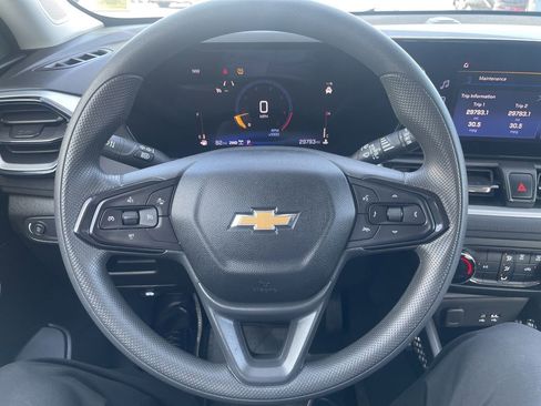 Used 2024 Chevrolet TrailBlazer LS w/ LS Confidence Package AWD/4WD image 21