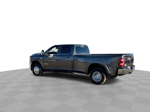 Used 2024 RAM 3500 Limited w/ Towing Technology Group image 6