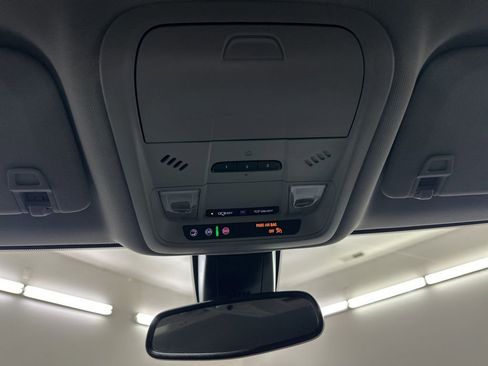 Used 2021 Chevrolet Blazer LT image 52