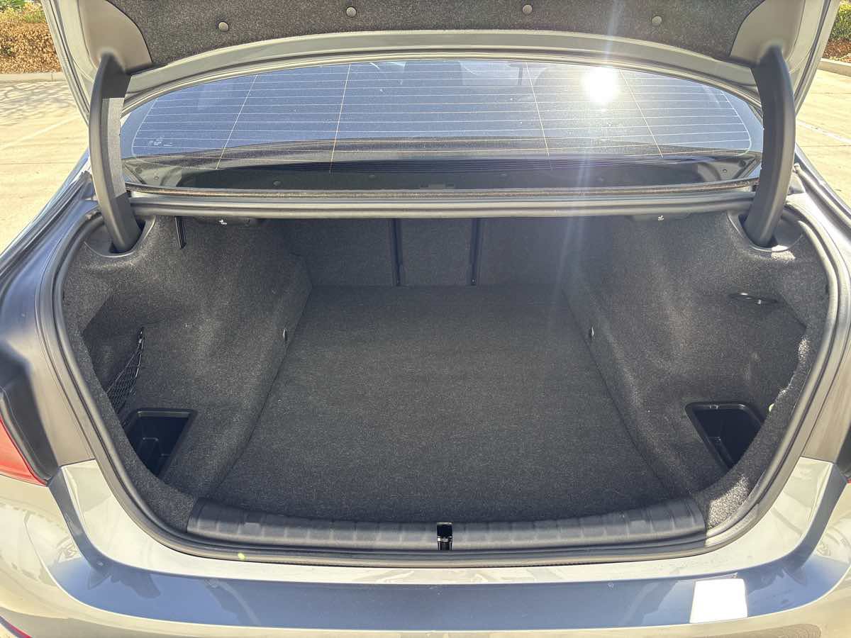 Used 2019 BMW 530i w/ Convenience Package RWD image 10