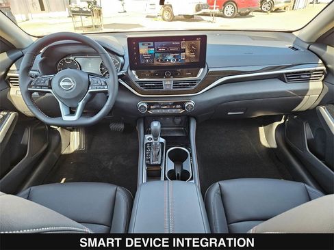 New 2025 Nissan Altima 2.5 SR image 19