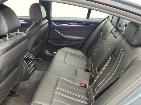 Used 2018 BMW 530i xDrive image 22