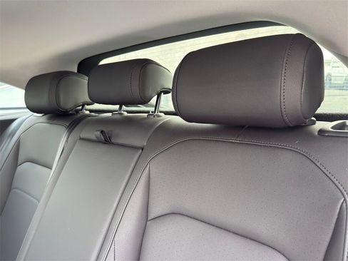 Used 2021 Volkswagen Arteon SE w/ Arteon MDO Package image 30