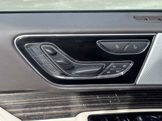 Certified 2024 Lincoln Navigator Black Label AWD/4WD image 25