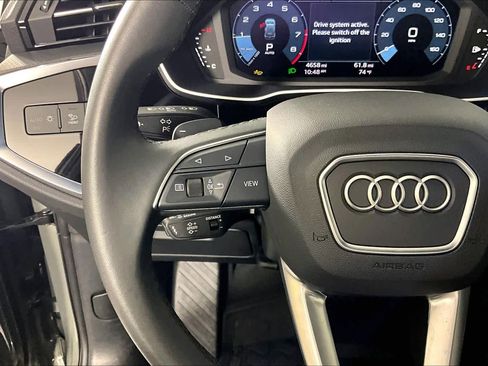 Used 2025 Audi Q3 2.0T Premium image 23