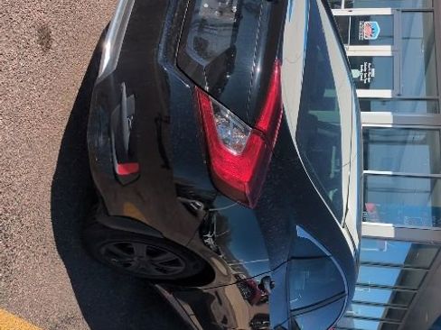 Used 2021 Honda Civic LX image 4