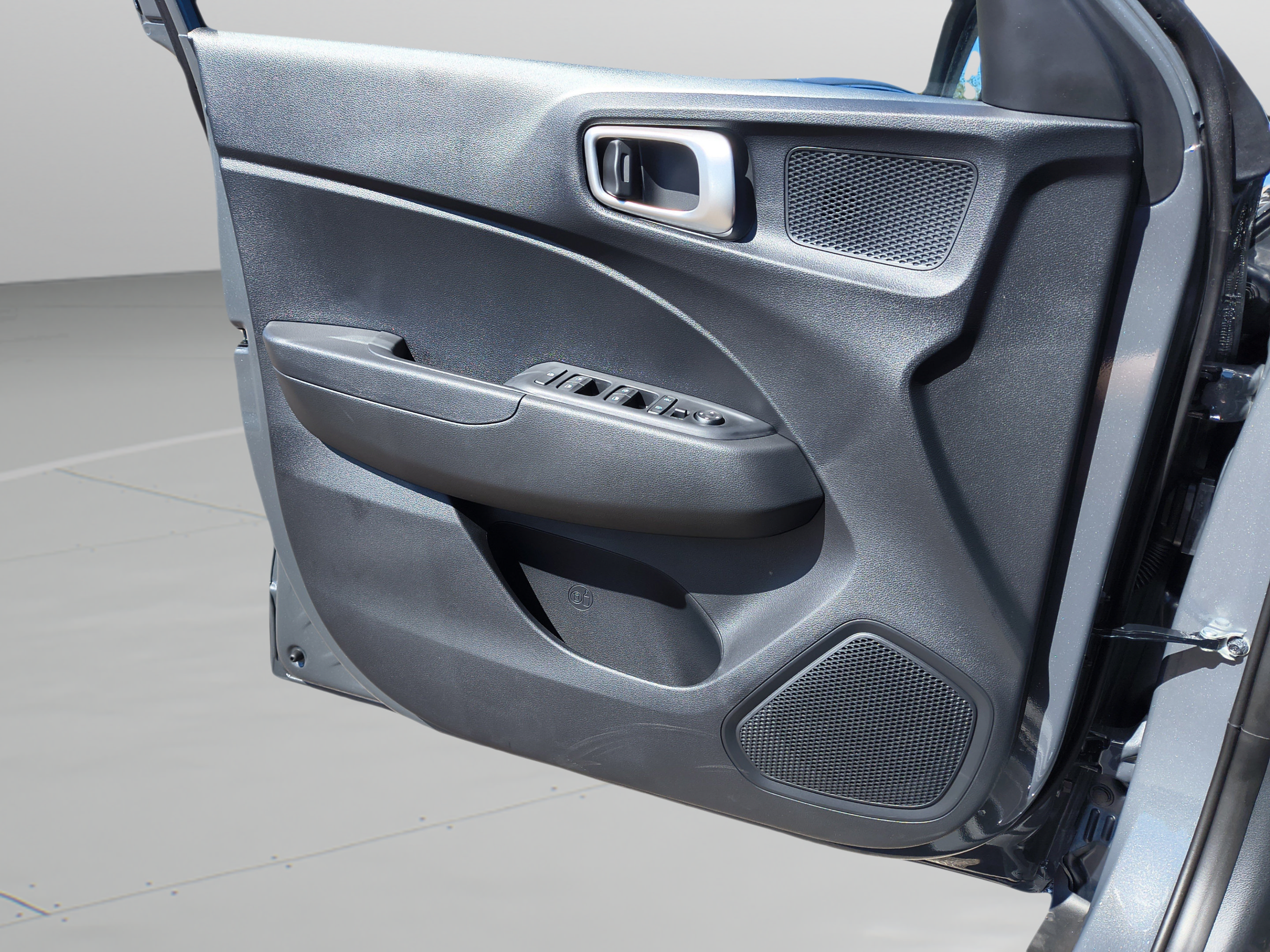 New 2026 Hyundai Venue SEL FWD image 21