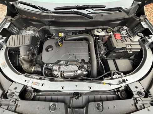 Used 2025 Chevrolet Equinox LT image 31