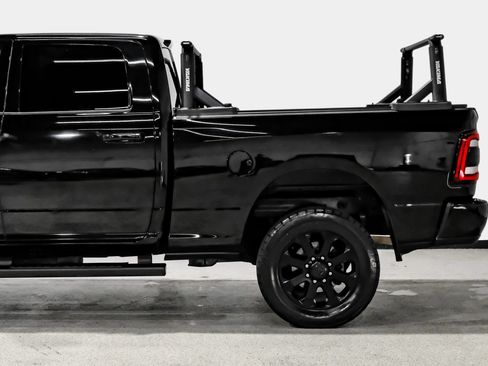 Used 2020 RAM 2500 Big Horn w/ Level 2 Equipment Group AWD/4WD image 11