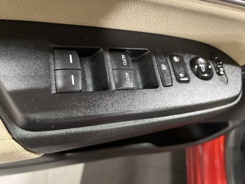 Used 2018 Honda CR-V EX image 14
