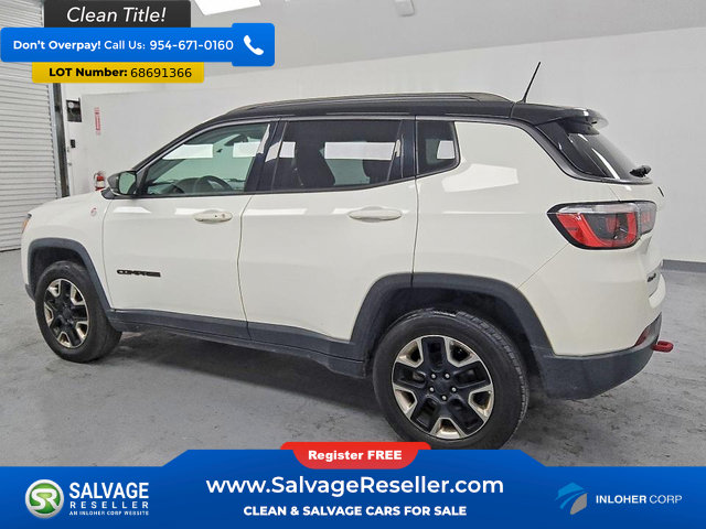 Used 2018 Jeep Compass Trailhawk AWD/4WD image 3