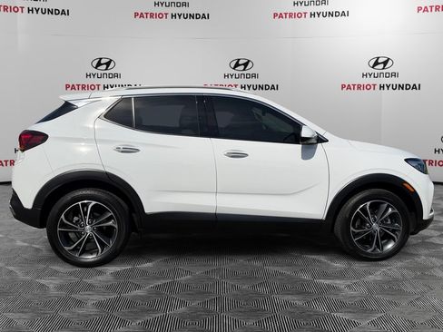 Used 2022 Buick Encore GX Essence w/ Advanced Technology Package FWD image 2