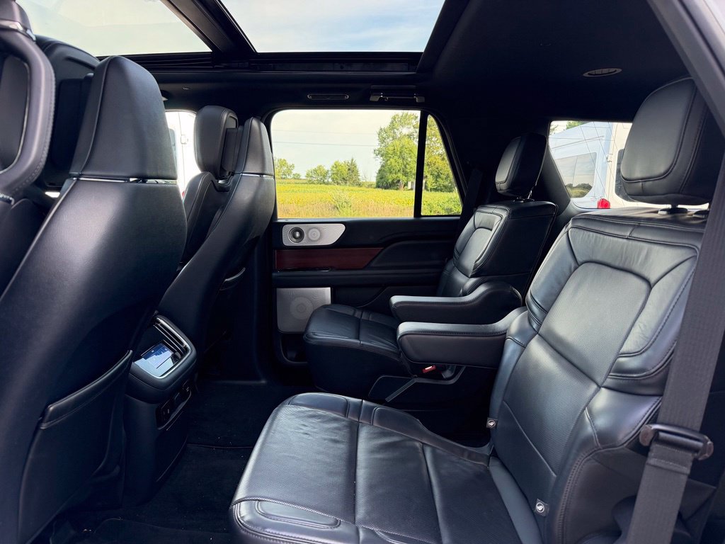 Used 2023 Lincoln Navigator Reserve w/ Equipment Group 201A AWD/4WD image 19