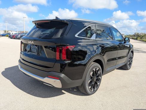 New 2026 Kia Sorento EX FWD image 5
