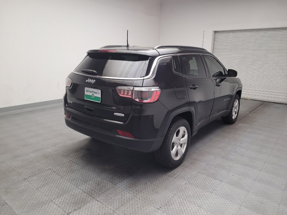 Used 2018 Jeep Compass Latitude w/ Popular Equipment Group AWD/4WD image 9