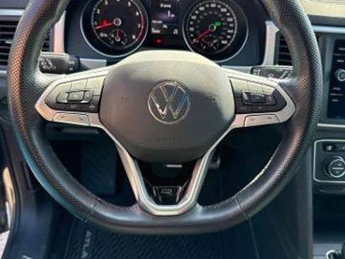 Used 2021 Volkswagen Atlas SE w/ Panoramic Sunroof Package AWD/4WD image 28