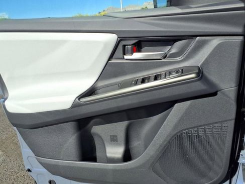 New 2026 Subaru Solterra Premium image 19