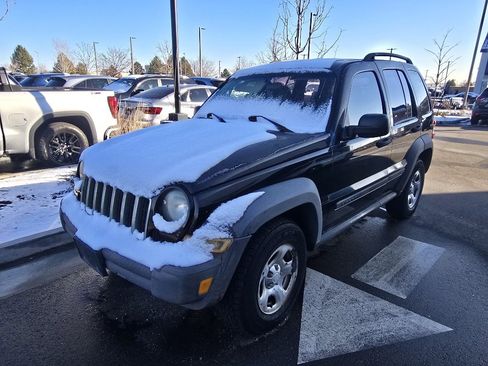 Used 2007 Jeep Liberty Sport image 12