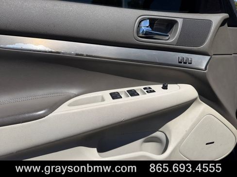 Used 2013 INFINITI G37 Journey w/ Premium Pkg RWD image 12