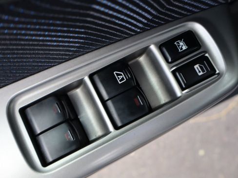 Used 2010 Subaru Forester 2.5X Premium image 27