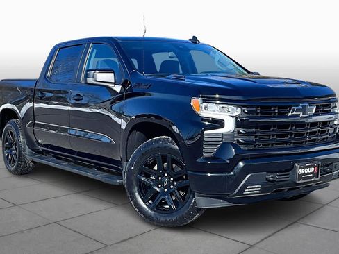 Used 2023 Chevrolet Silverado 1500 RST w/ Convenience Package II image 3