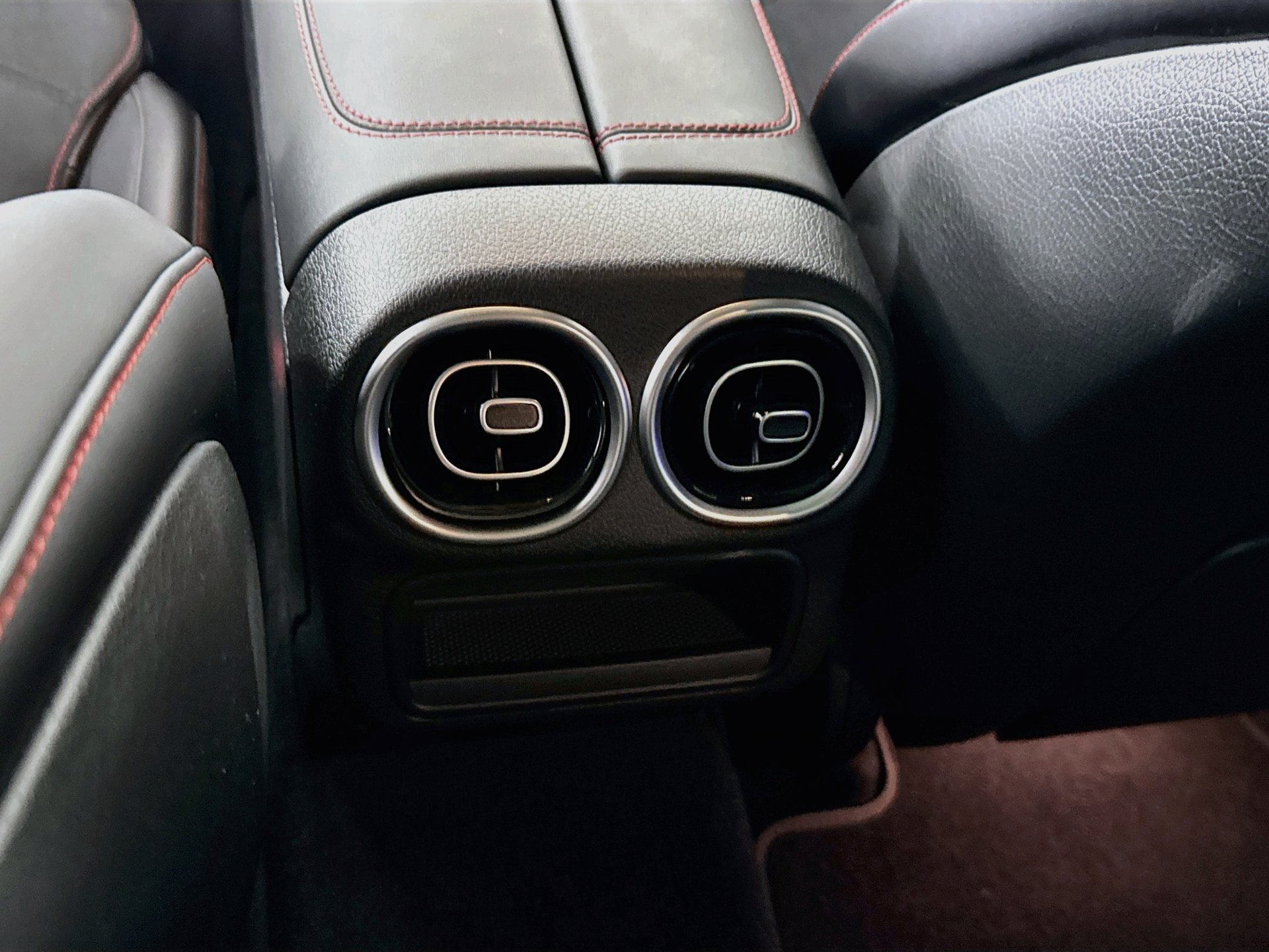 Certified 2025 Mercedes-Benz GLC 43 AMG 4MATIC image 26