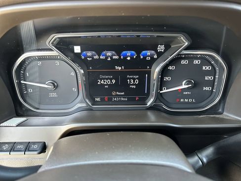 Used 2021 GMC Sierra 2500 Denali w/ Technology Package AWD/4WD image 11