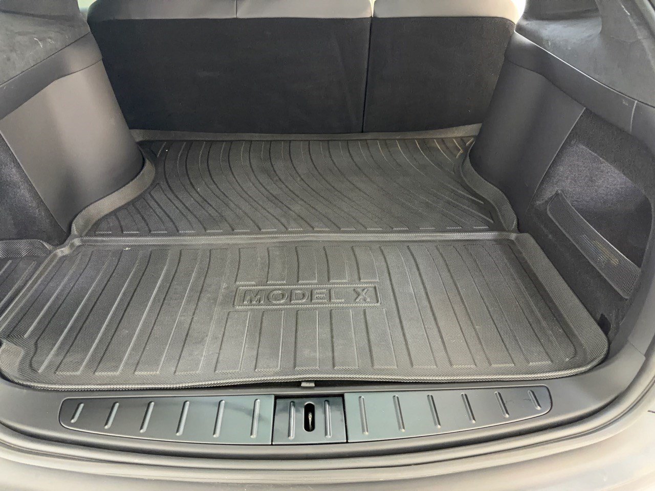 Used 2023 Tesla Model X AWD/4WD image 27
