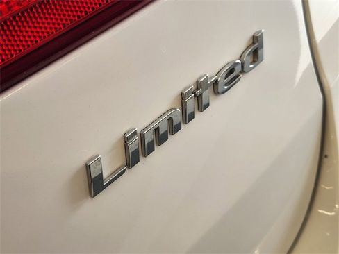 Used 2016 Hyundai Santa Fe Limited image 13