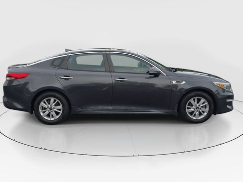 Used 2017 Kia Optima LX FWD image 4