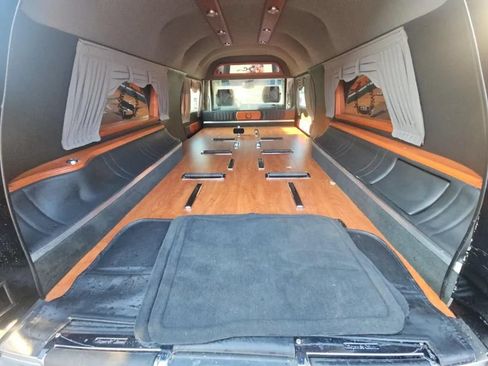 Used 2011 Cadillac DTS Hearse FWD image 20