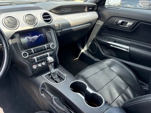 Used 2020 Ford Mustang Premium RWD image 8