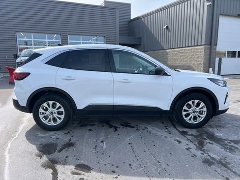 Used 2023 Ford Escape Active image 4