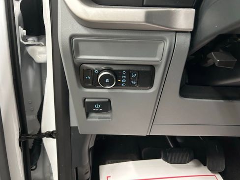 Used 2023 Ford F150 XLT AWD/4WD image 13