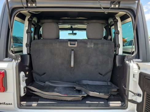 Used 2019 Jeep Wrangler Rubicon AWD/4WD image 9