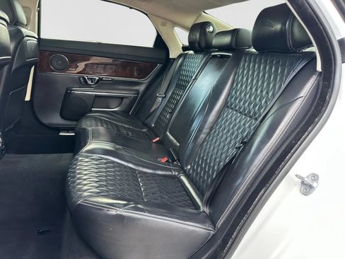 Used 2016 Jaguar XJ L Portfolio RWD image 17