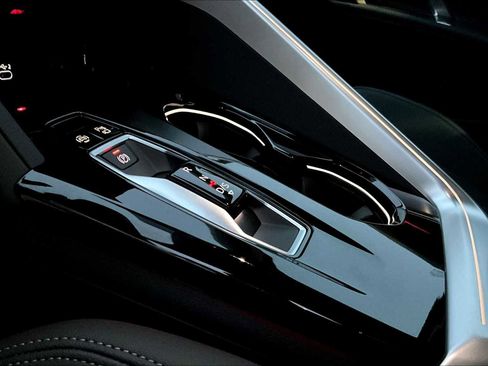 Used 2025 Audi Q5 Premium Plus w/ Premium Plus image 7